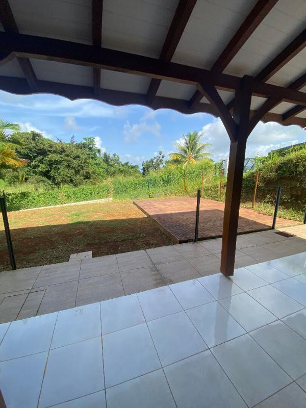 Villa professionnelle 80 m2, Trinité, récente