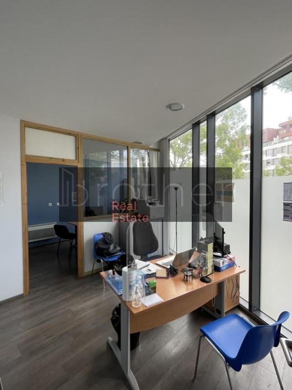 A louer Bureaux 200m2 Bordeaux Rive droite