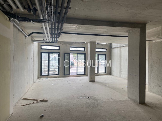 A Louer Cellules commerciales neuves Ivry sur Seine