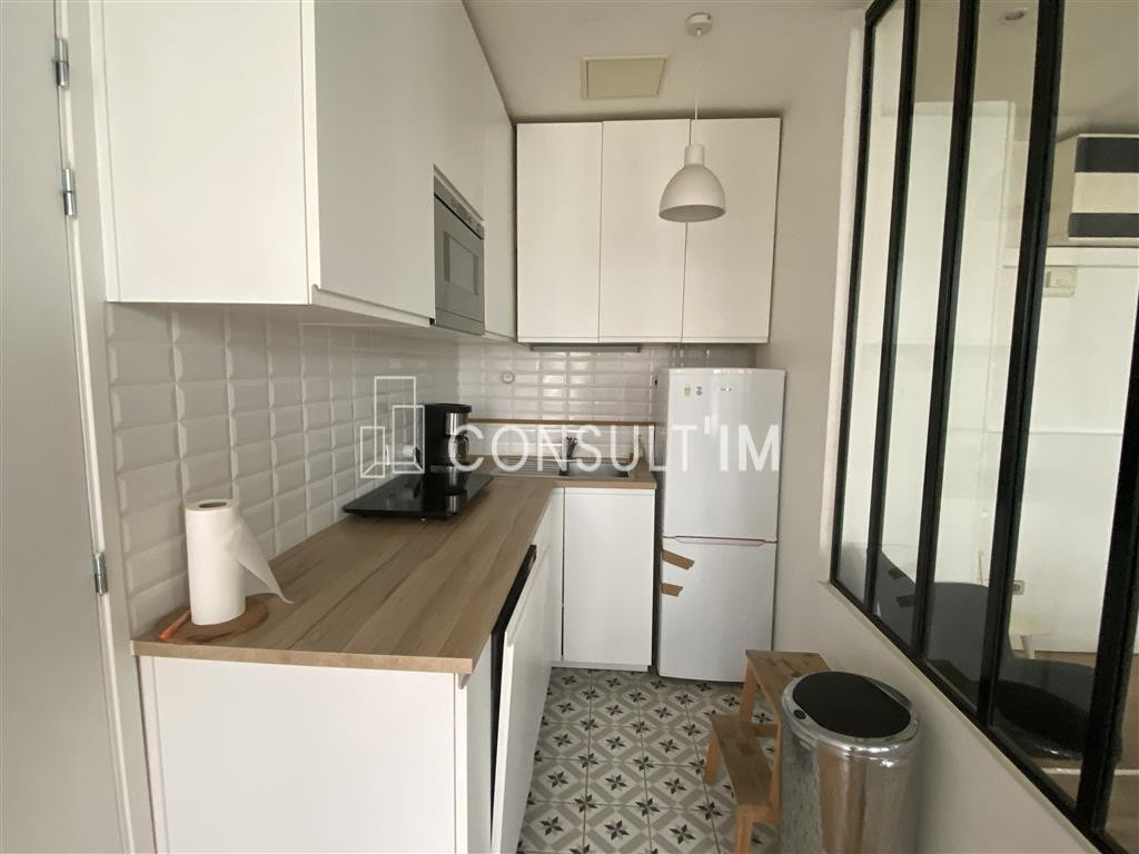 A louer bureau sur cour 50 m² - Rue milton