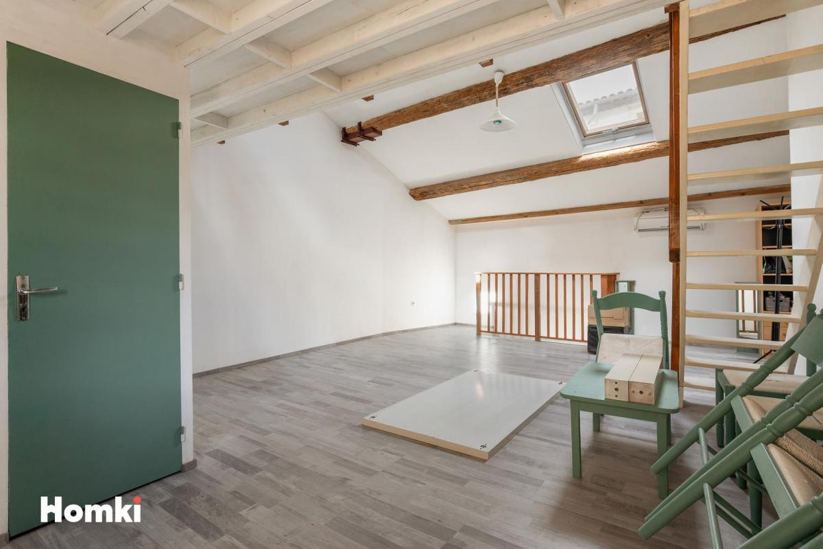 IMMEUBLE 247M²