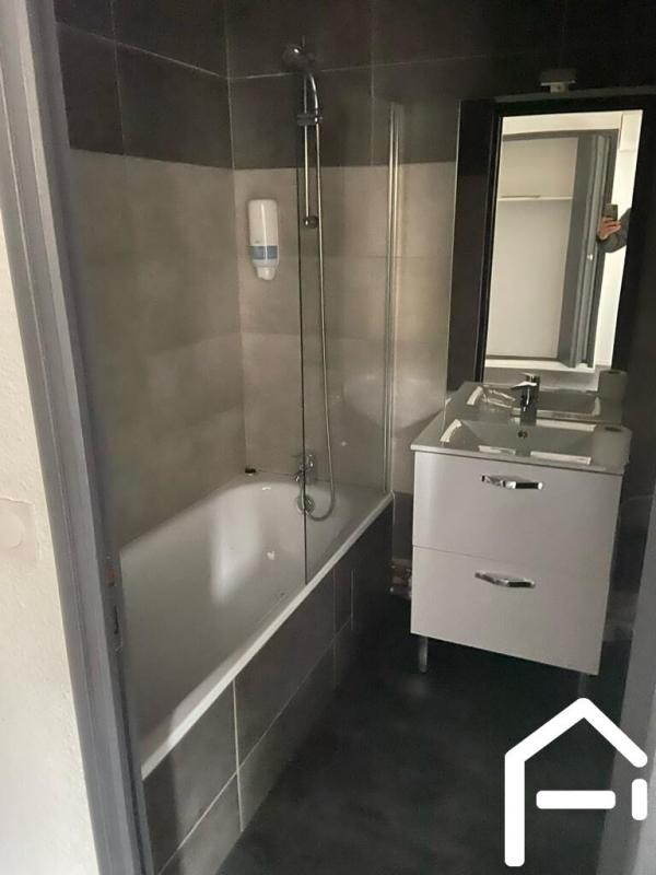 A VENDRE: Ensemble immobilier TOURNEFEUILLE 1350 000  / Double destination