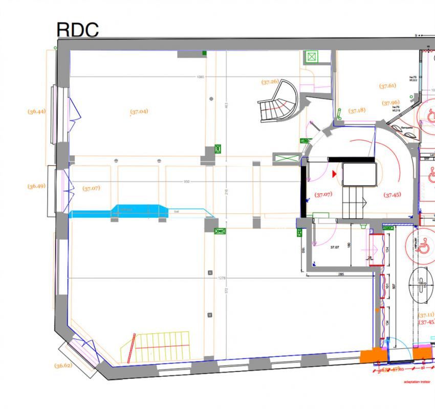 LOCATION PURE, un local commercial de 418 m² / possibilité d'extraction de 600mm