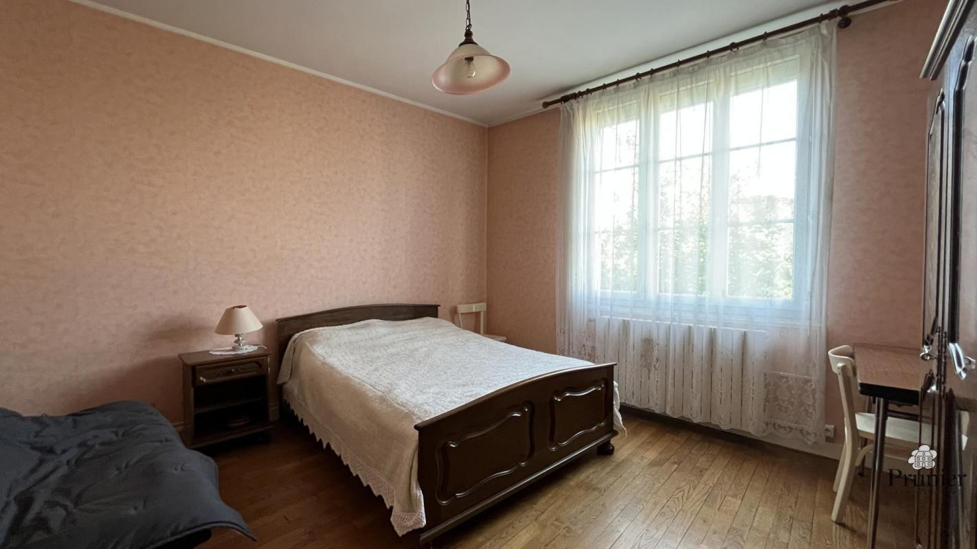 Immeuble commercial et d'habitation à vendre en centre ville
