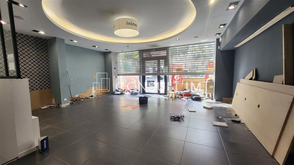 Sur le Boulevard Malesherbes, boutique bénéficiant d'un RDC de 97 m²