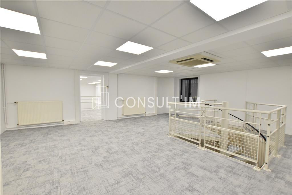 Bureaux à louer de 317 m²
