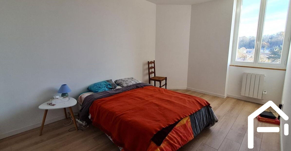 Maison de ville/Immeuble Mussidan 8 pièce(s) 170 m2