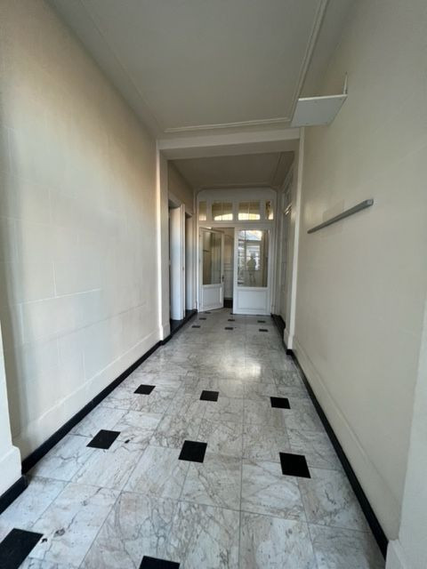 BUREAUX 220m2 SOLFERINO