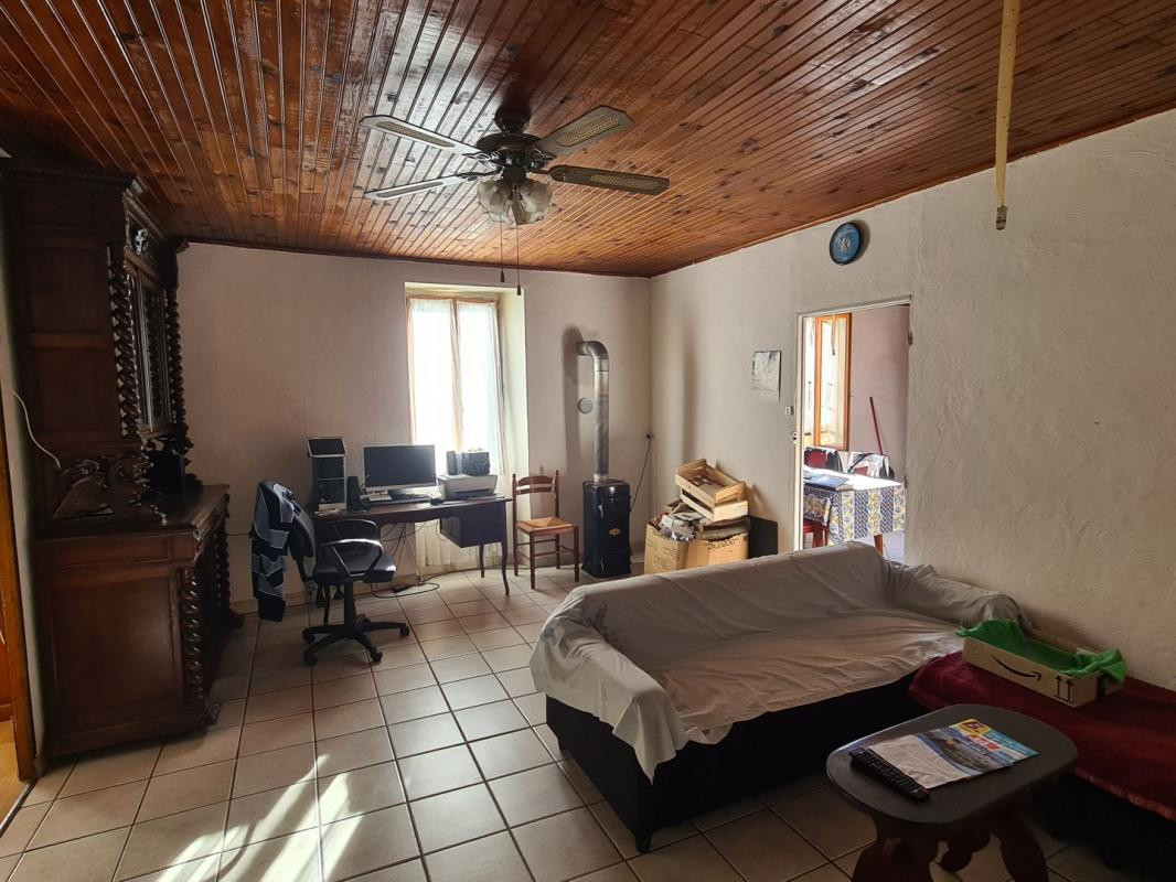 IMMEUBLE AVEC SIX APPARTEMENTS