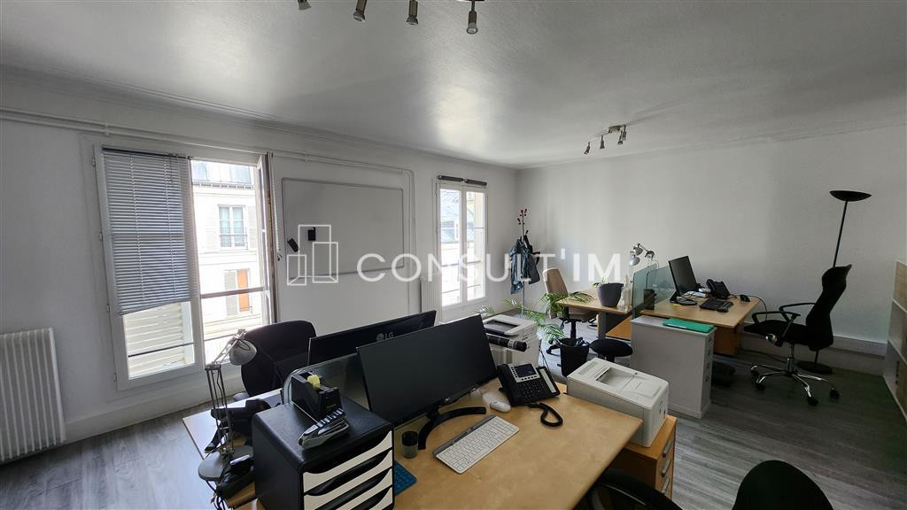 A toute proximité de la Place de la Bourse, un plateau de bureaux à louer de 180 m²
