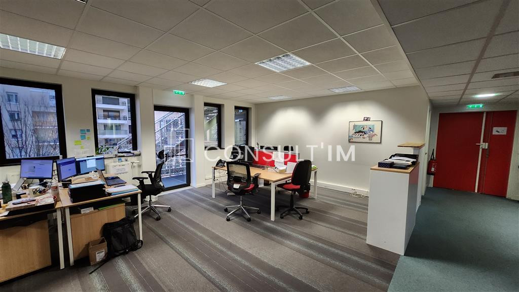 A louer bureaux au coeur de Clichy avec accès PMR