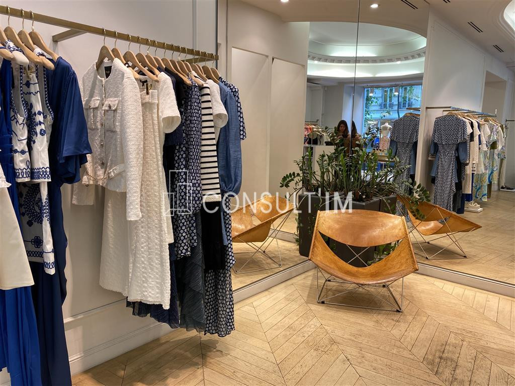 belle boutique climatisée sur l'avenue Victor Hugo