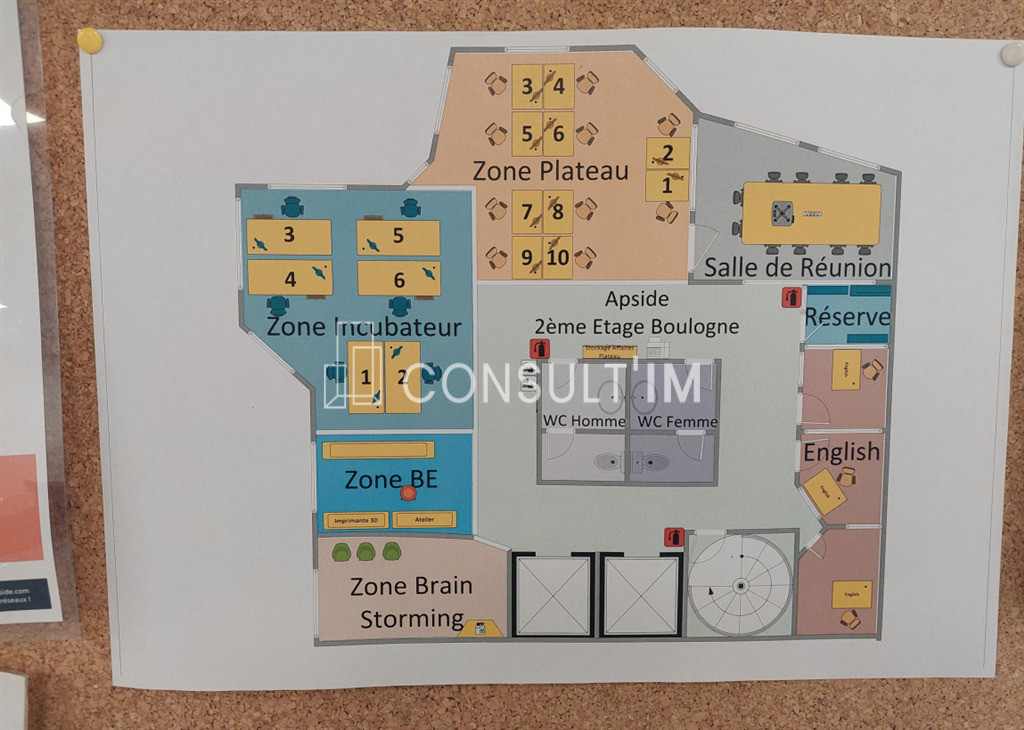 Au pied du métro Billancourt, ligne 9 , Bureaux à vendre de 299m²