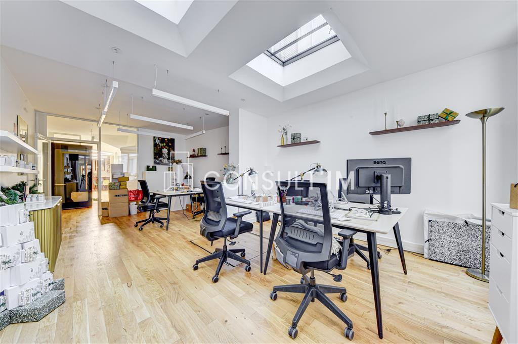 Bureaux de 97m² à vendre à proximité de la place de Clichy