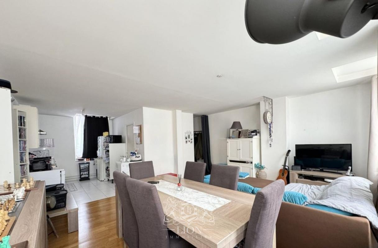 Immeuble entier composé de 4 lots cadastrés
