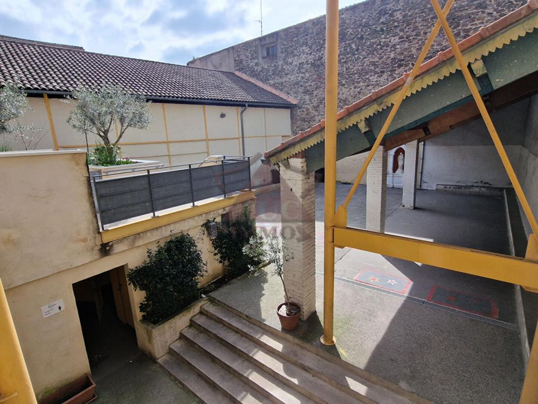 IMMEUBLE AVEC RENTABILITÉ LOCATIVE AVEC 8 APPARTEMENTS MINIMUM