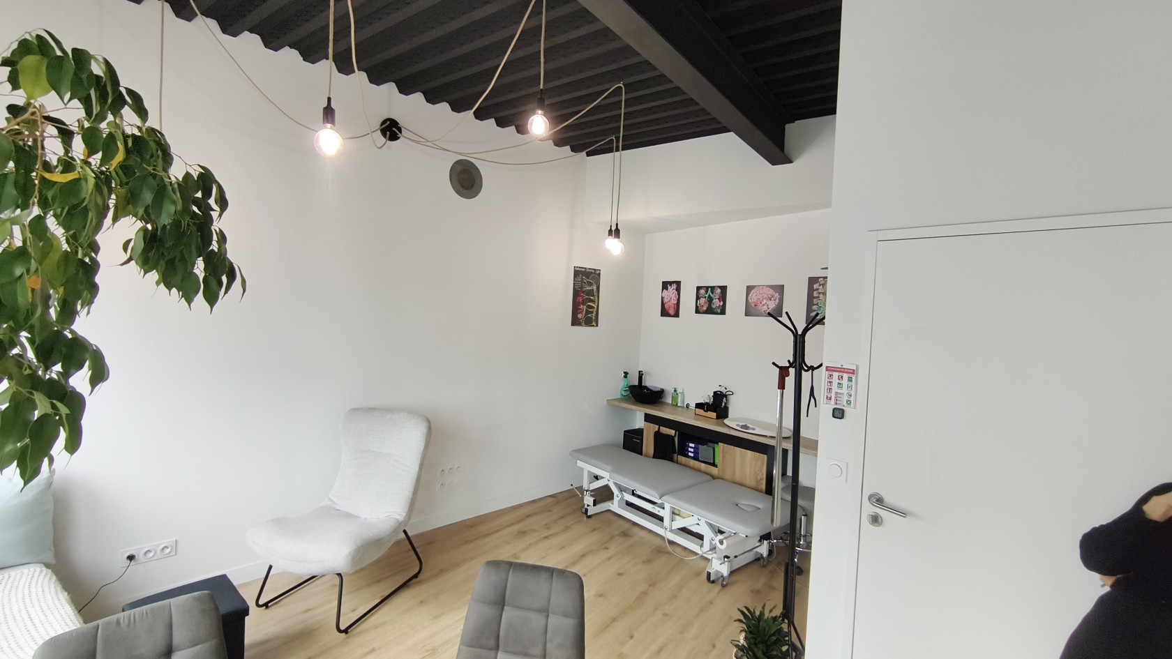 LOCATION BUREAU PARTAGÉ – Cabinet Paramédical (Proximité Grenoble/Crolles)