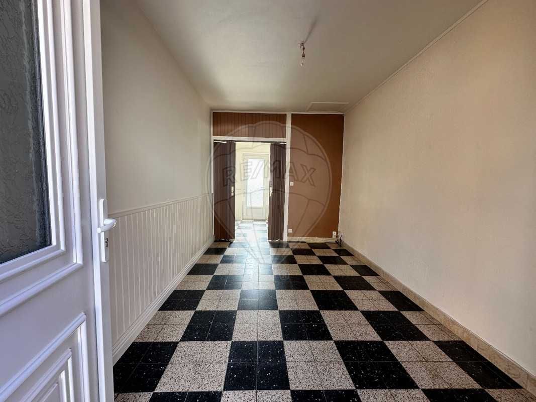 Immeuble 7 chambre(s) à vendre