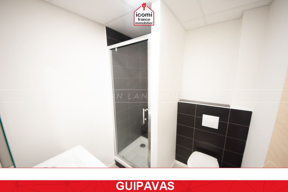 Guipavas - A VENDRE - BUREAUX - 5 BUREAUX - OPEN SPACE - - DALE BETON - RECENT 2020 - CUISINE - 3 PLACES DE PARKING