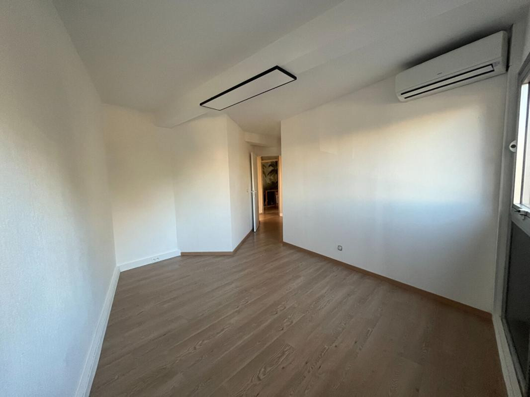 Bureau de 13.92 m² - Quartier de la gare
