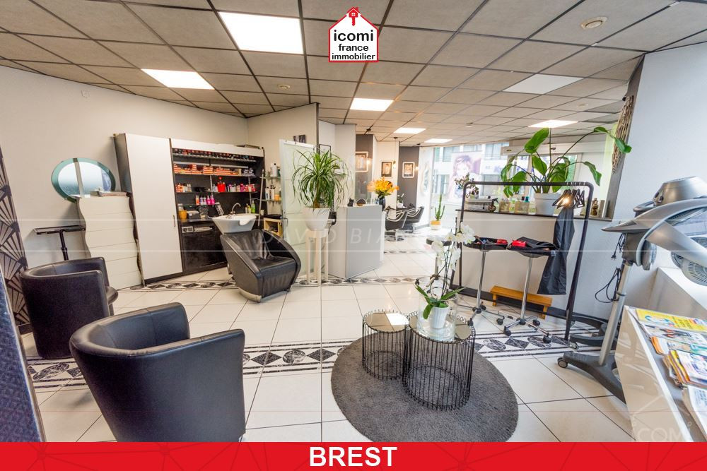 FINISTERE - Brest (29200) - A VENDRE - FOND DE COMMERCE 77M²  - BEL EMPLACEMENT - SALON DE COIFFURE - NOMBREUSES POSSIBILITES