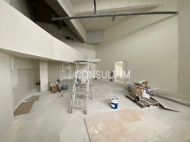 Location Pure de 600 m² en plein cœur du quartier Custine