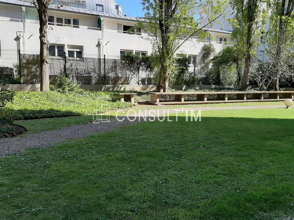 Bureaux à proximité du marché de l'olive