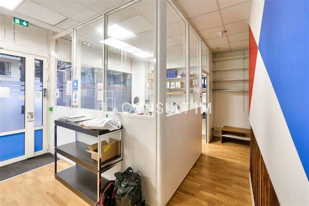 Alesia, à louer en exclusivité une boutique de 96m² - EXTRACTION POSSIBLE