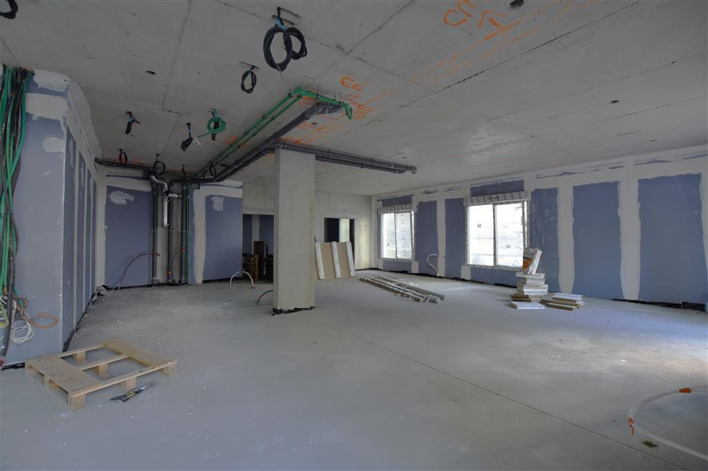 Noisy le Sec, à louer local commercial de 132,41 m²