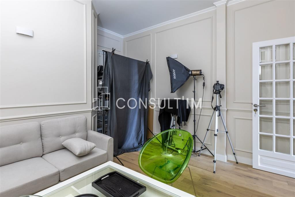 Métro Passy, bureau à louer 45m²