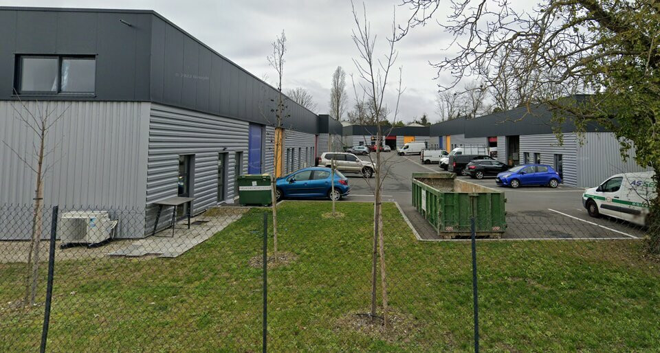 LOCAL D'ACTIVITE à louer