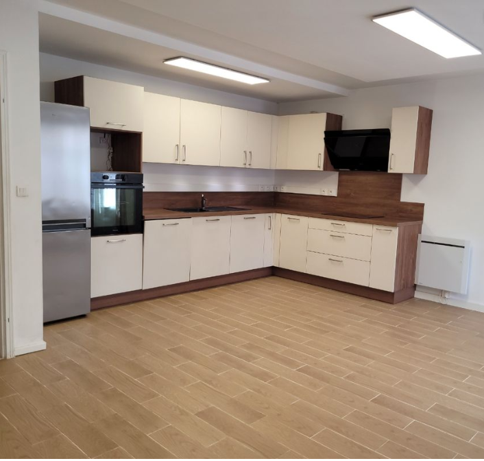 T4 85 m² – idéal cabinet médical / bureaux – Apollonia Thiais – box 13 m² – résidence sécurisée.