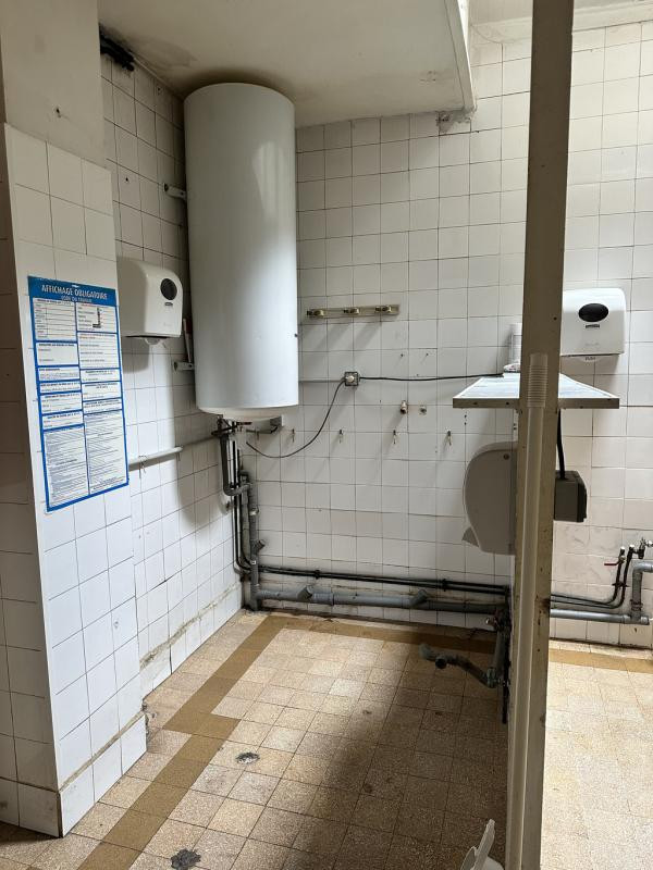LOCAL COMMERCIAL 20 AV. ALPHONSE BAUDIN 77 m²