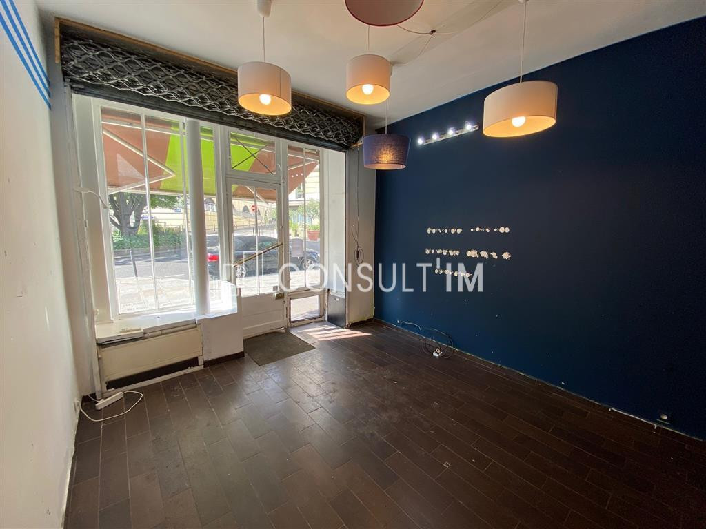 Boutique de 29m² en rdc, au cœur du 5ème arrondissement, à la sortie du métro Censier-Daubenton