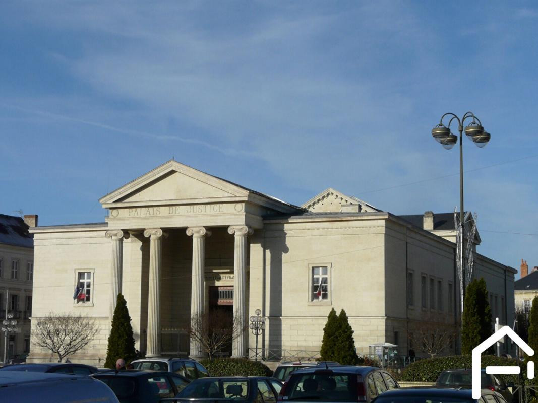 Bureaux à 100 Mètres du Palais de Justice - Perigueux 300 m2