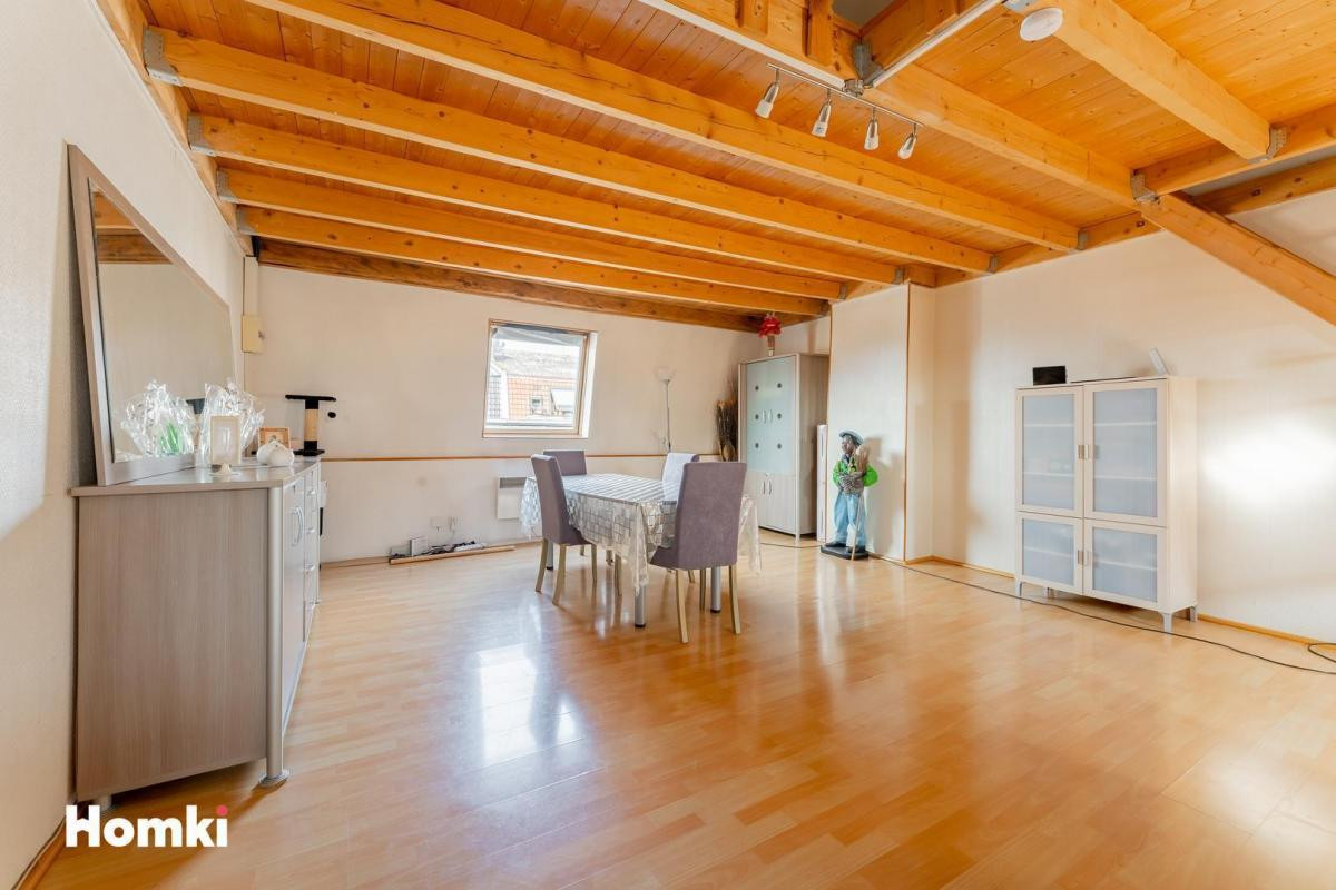 Sin Le Noble immeuble de Rapport 3 logement et cellule commerciale