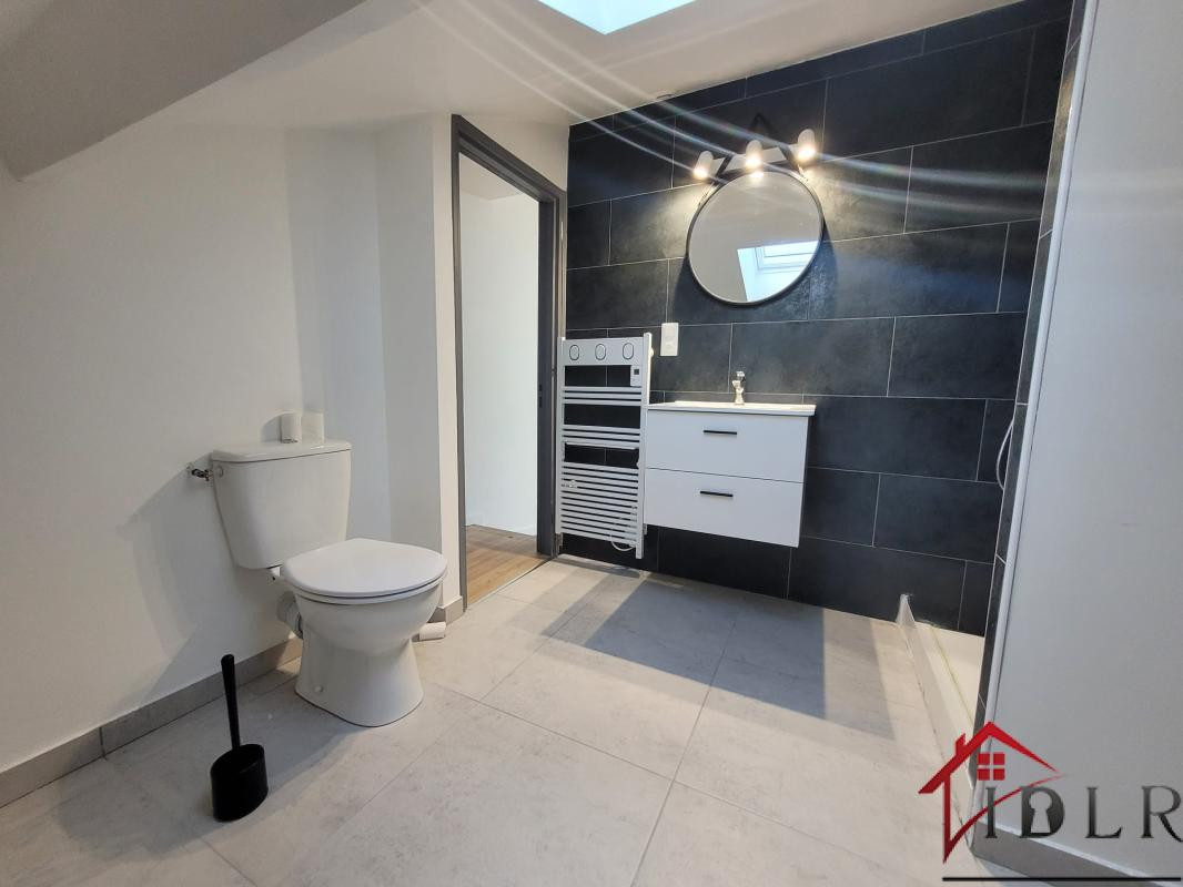 APARTEMENT + LOCAL COMMERCIAL AU CENTRE VILLE DE SERVON - 14
