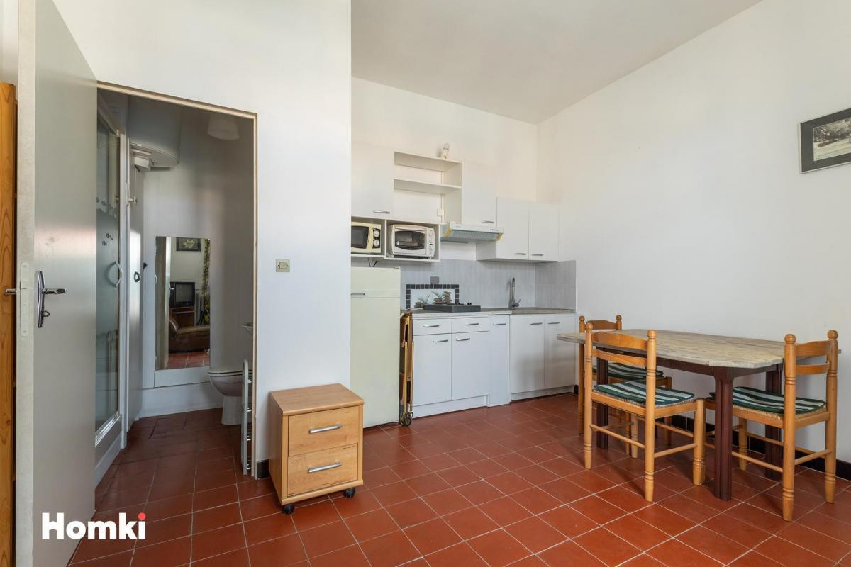 IMMEUBLE 247M²