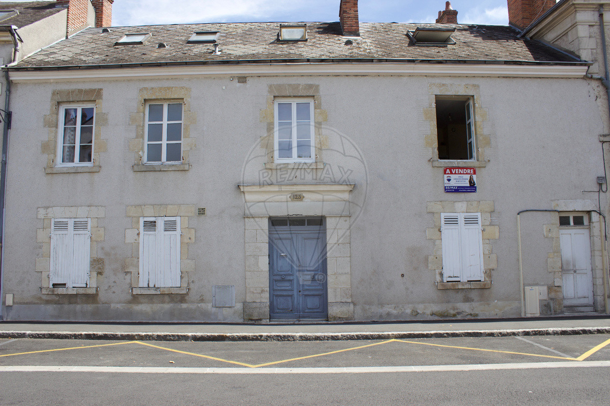 Immeuble 7 chambre(s) à vendre