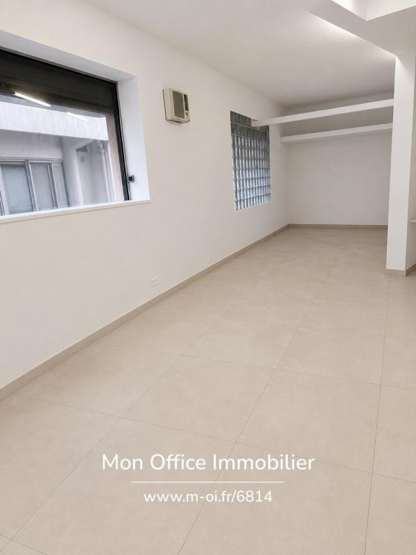 Référence : 6814-TLE - A vendre - Local Commercial rénové - Les Sablettes - Libre d'activité