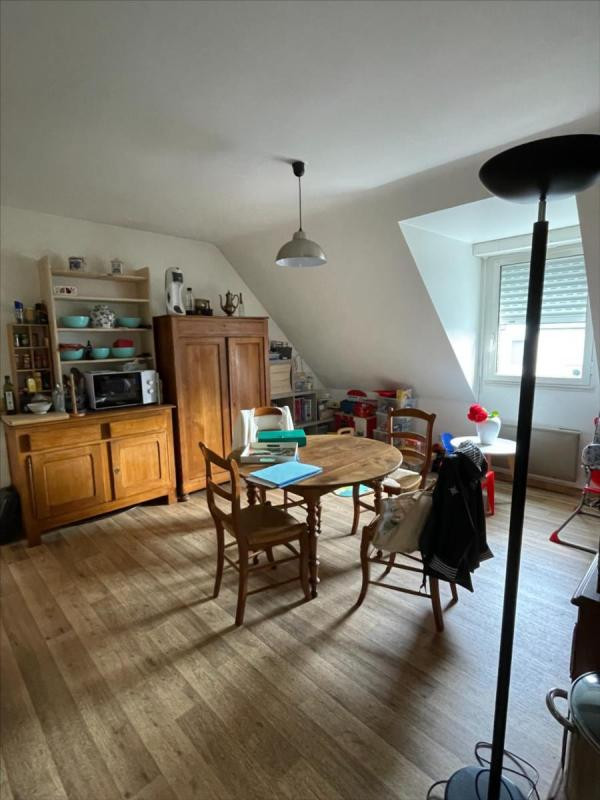 SAINT MALO immeuble divisé en 2 appartements loués