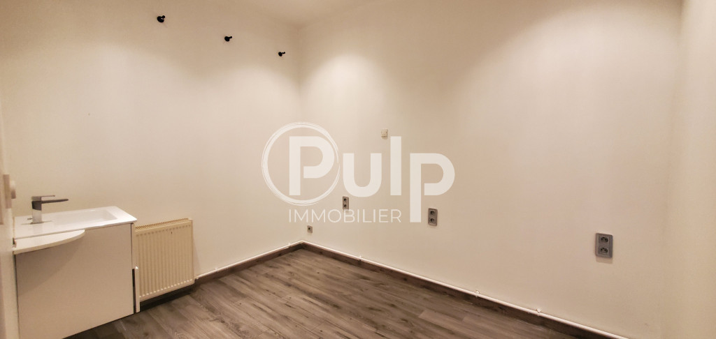 Local de 120 m2 à Lillers