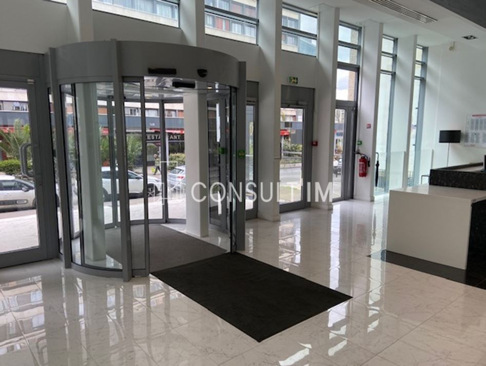 A louer, surface de bureaux  rénovée de 175 m²