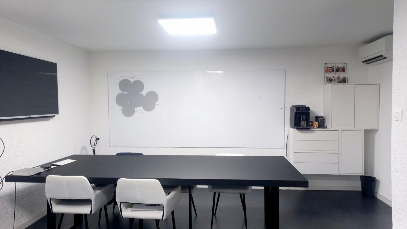 LOCAL COMMERCIAL 108M2   AVEC LES MURS