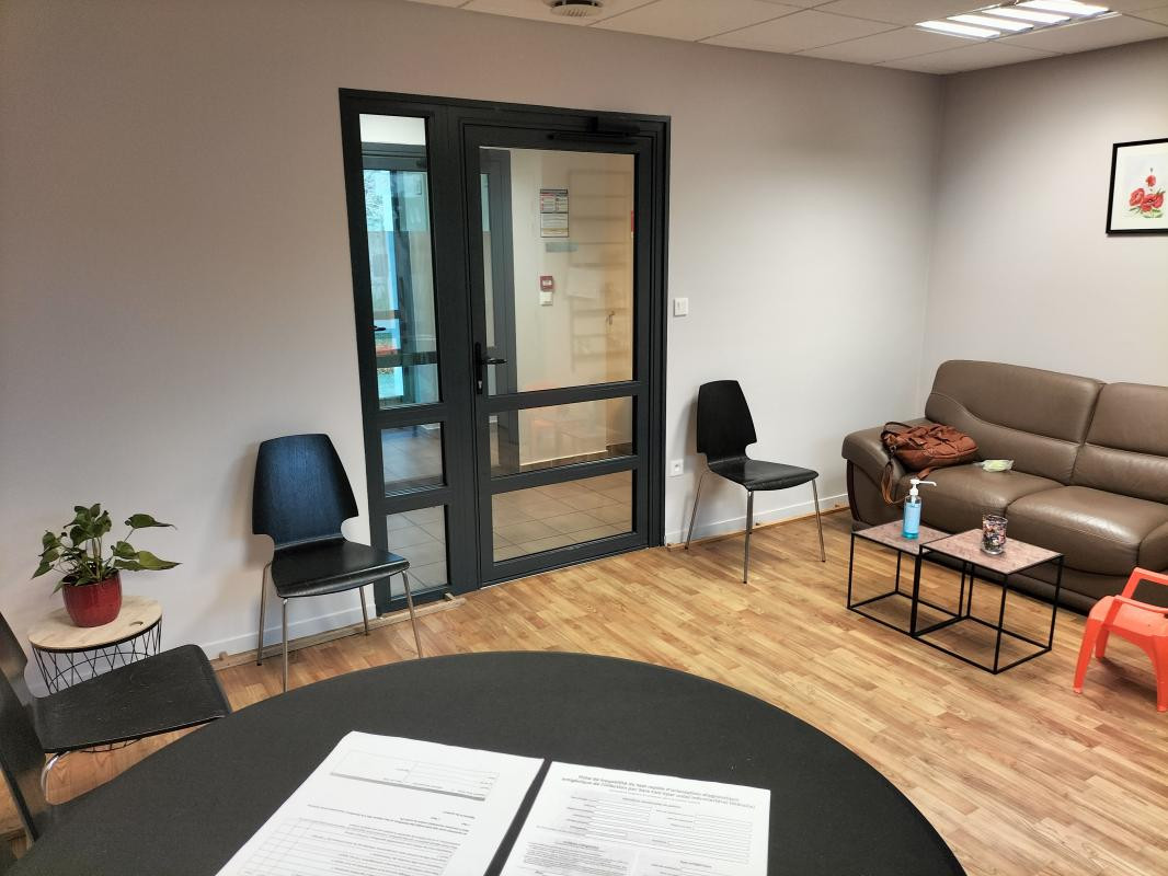 Bureaux T 26m² - Allonne - 1898.4.4