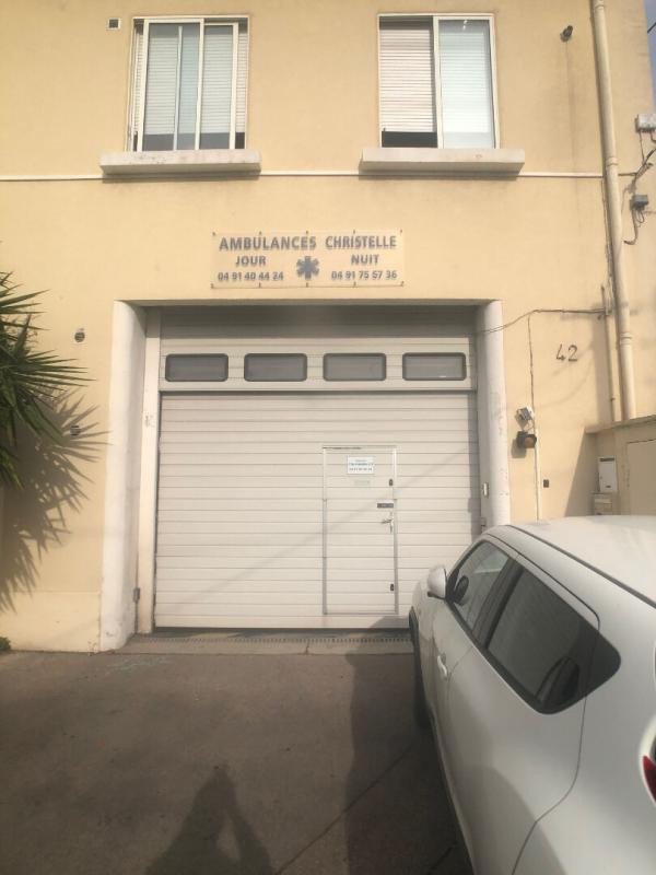 Grand local commercial Mazargues 13009 marseille