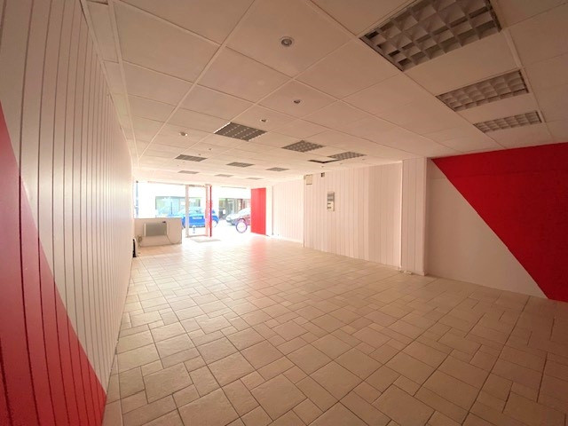 Local professionnel  96m² BOURGES