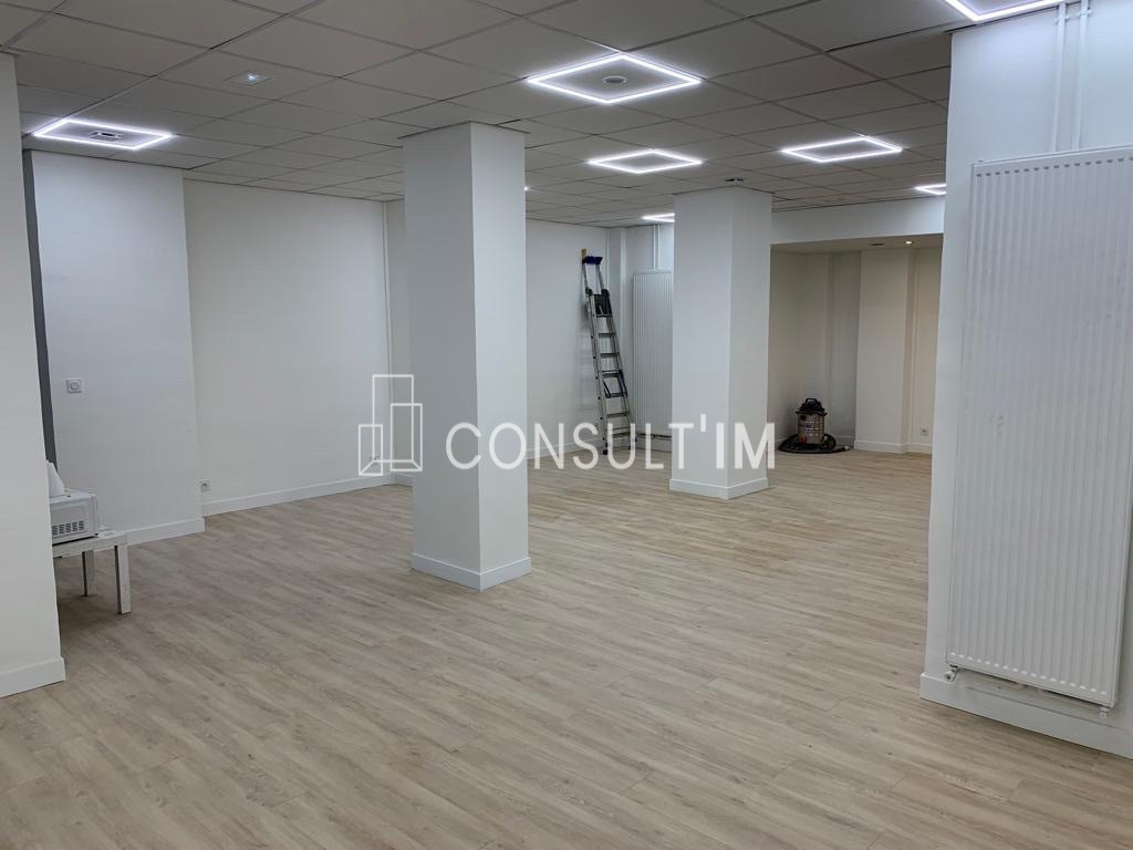 Bureaux entièrement rénovés et climatisés
