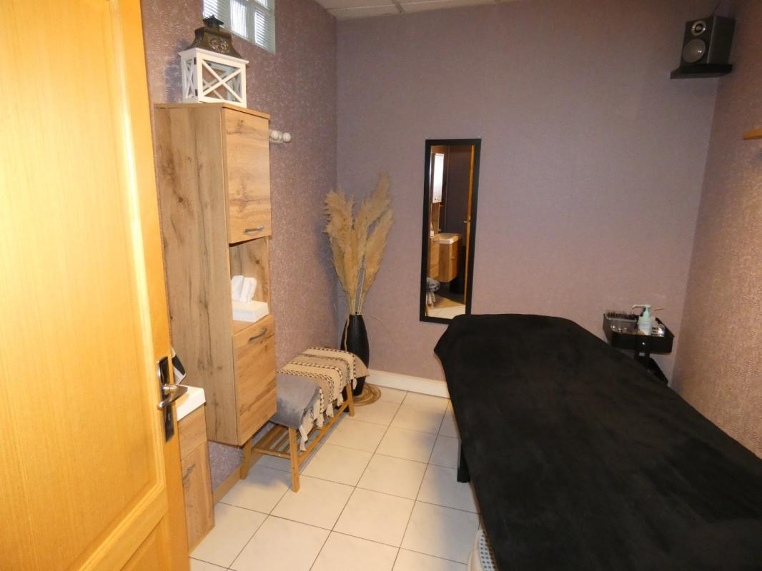 Immeuble / 372 m² / 140 000 EUR / AVESNES-LE-COMTE
