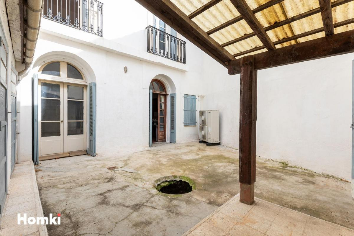 IMMEUBLE 247M²
